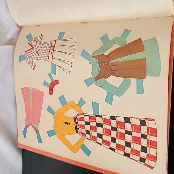 Freckles paper doll - Picture 7 of 9